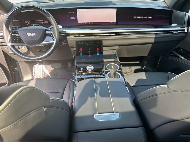 New 2026 Cadillac Escalade Sport w/ Touring Package AWD/4WD image 18