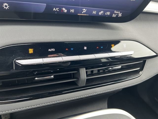 Used 2025 Buick Enclave Preferred image 21