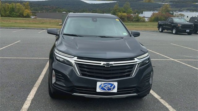 Used 2023 Chevrolet Equinox LT image 3