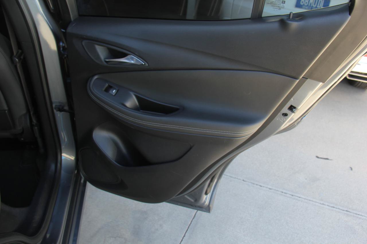Used 2021 Buick Encore GX Essence w/ Advanced Technology Package AWD/4WD image 29