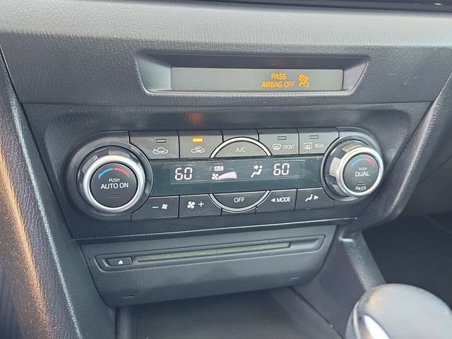 Used 2015 MAZDA MAZDA3 i Touring w/ Technology Package FWD image 26