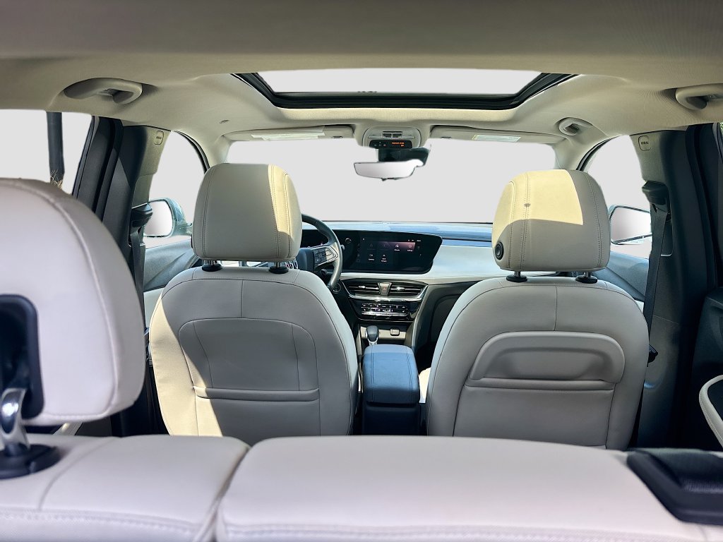 Used 2025 Buick Encore GX Avenir w/ Avenir Technology Package FWD image 25
