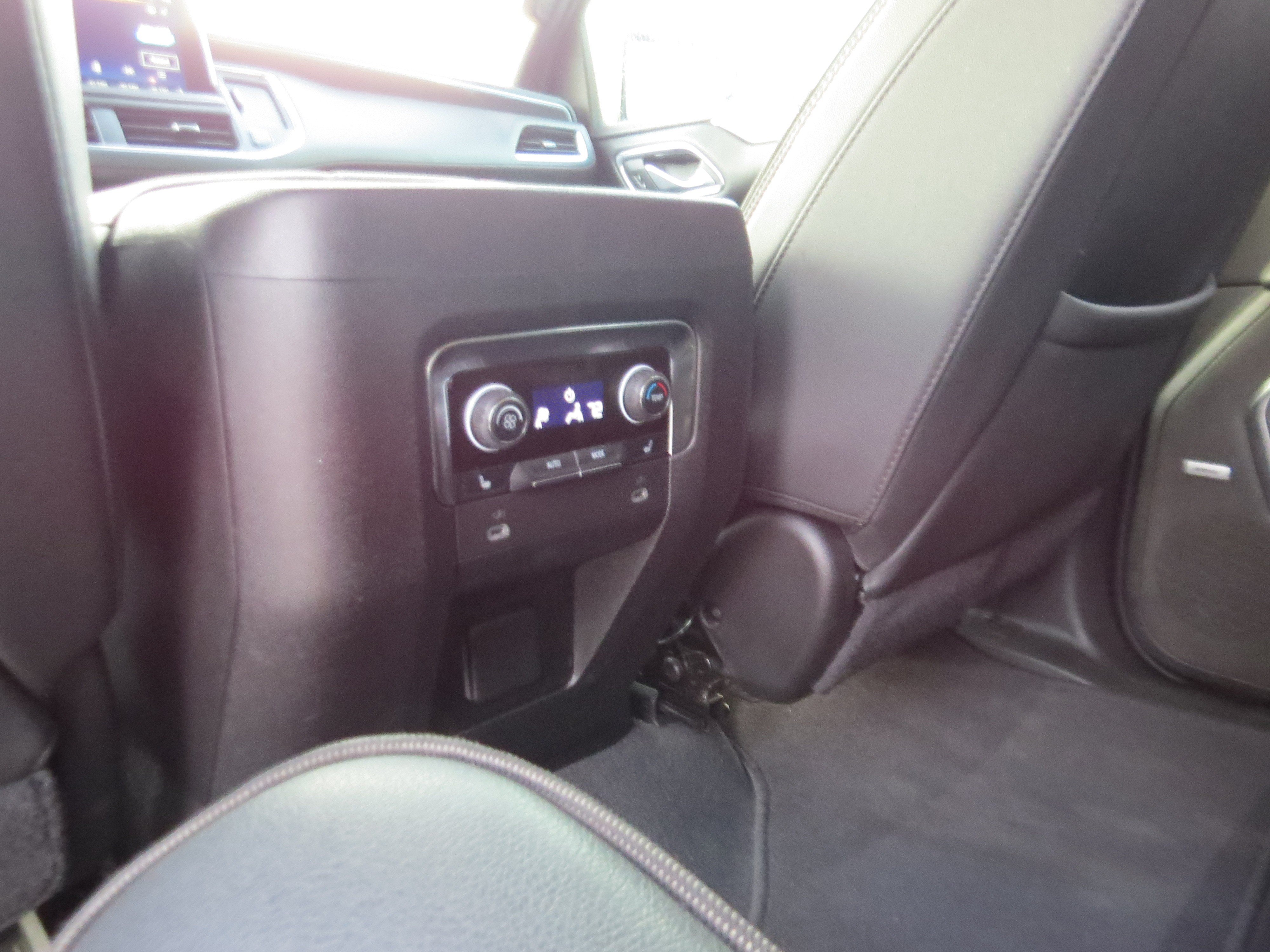 Used 2024 Chevrolet Tahoe RST w/ Luxury Package image 16