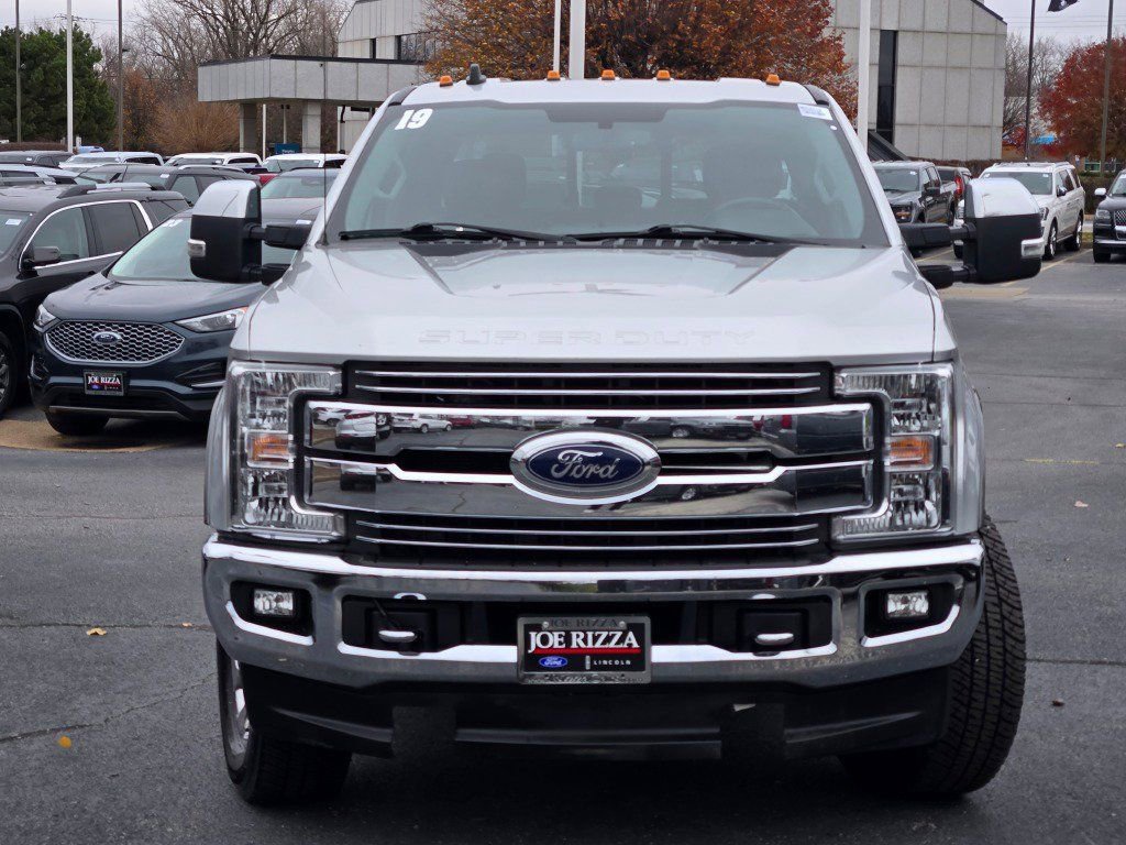 Used 2019 Ford F250 Lariat image 2