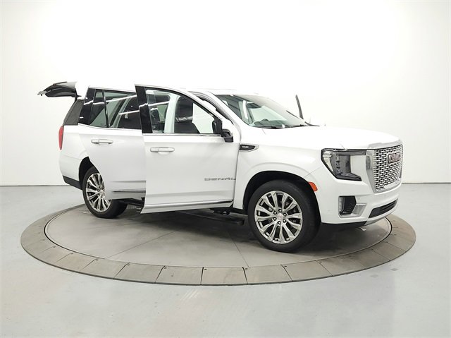 Used 2023 GMC Yukon Denali w/ Max Trailering Package image 9