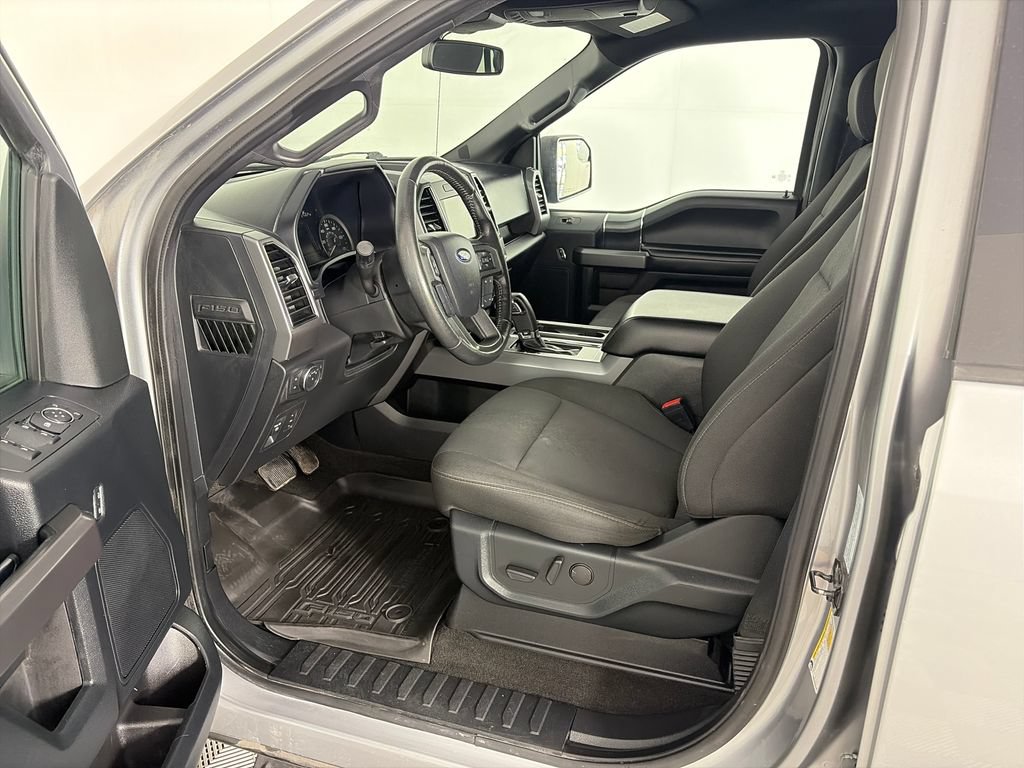 Used 2020 Ford F150 XLT w/ Equipment Group 302A Luxury AWD/4WD image 11