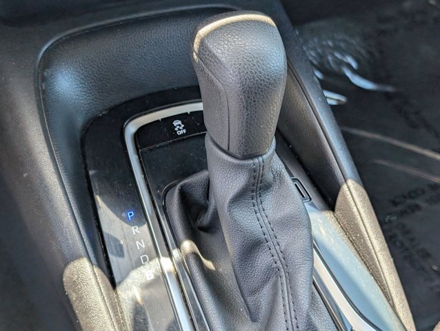 Used 2020 Toyota Corolla LE FWD image 12