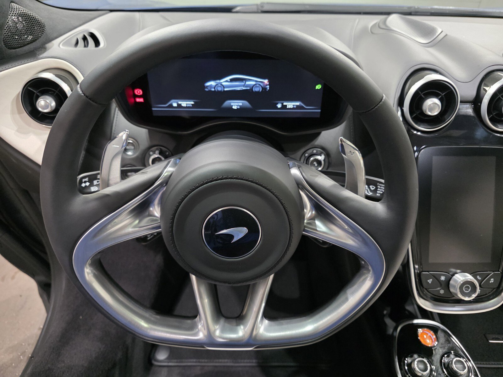 New 2026 McLaren GTS RWD image 9