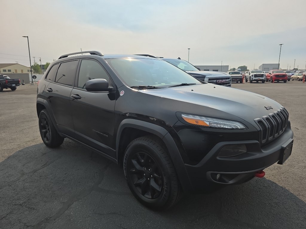 Used 2018 Jeep Cherokee Trailhawk w/ Comfort & Convenience Group