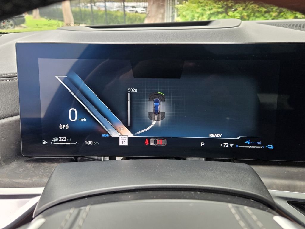 Used 2025 BMW X5 xDrive50e image 27