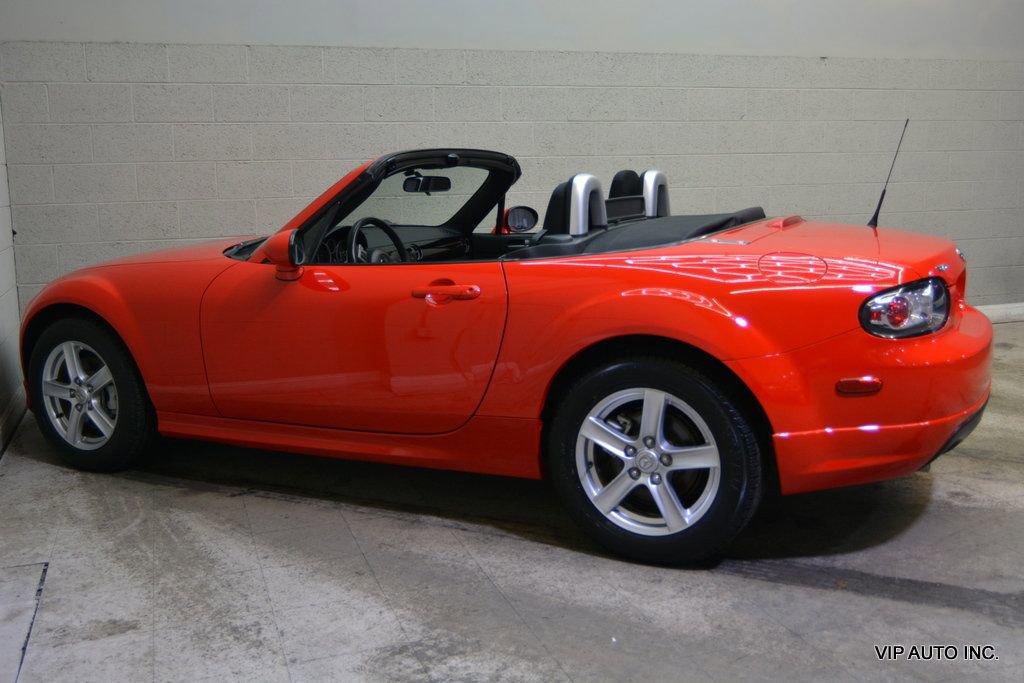 Used 2007 MAZDA MX-5 Miata Sport w/ Appearance Pkg image 25