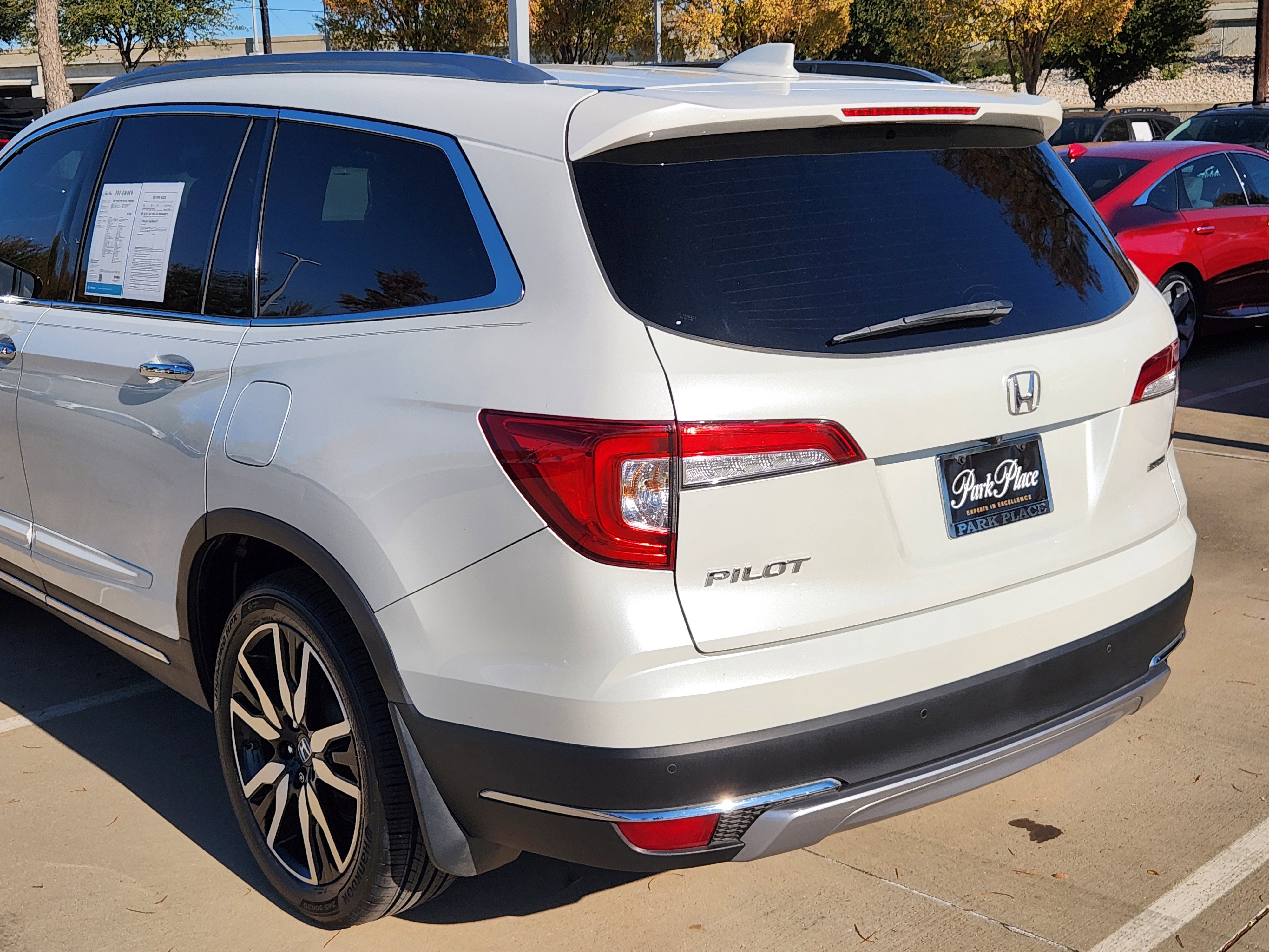 Used 2021 Honda Pilot Touring image 11
