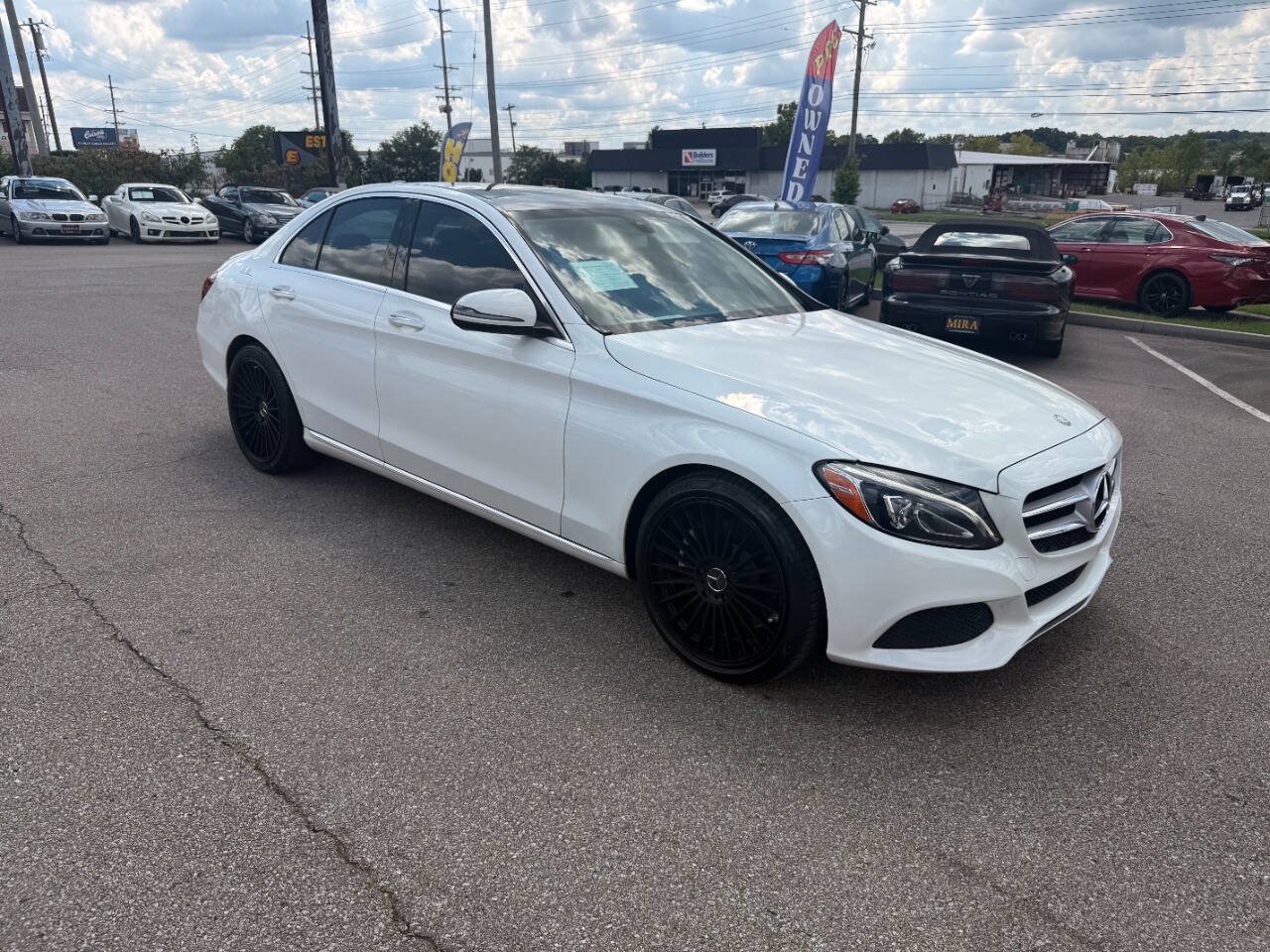 Used 2017 Mercedes-Benz C 300 Sedan image 4
