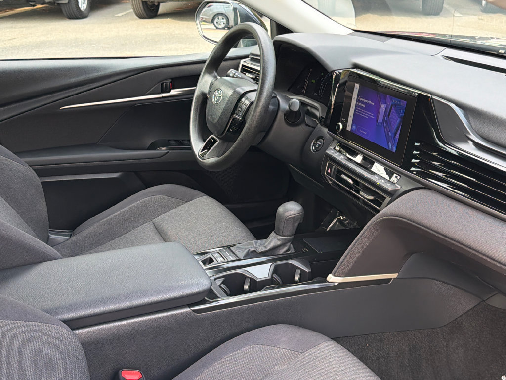 Used 2025 Toyota Camry LE FWD image 9