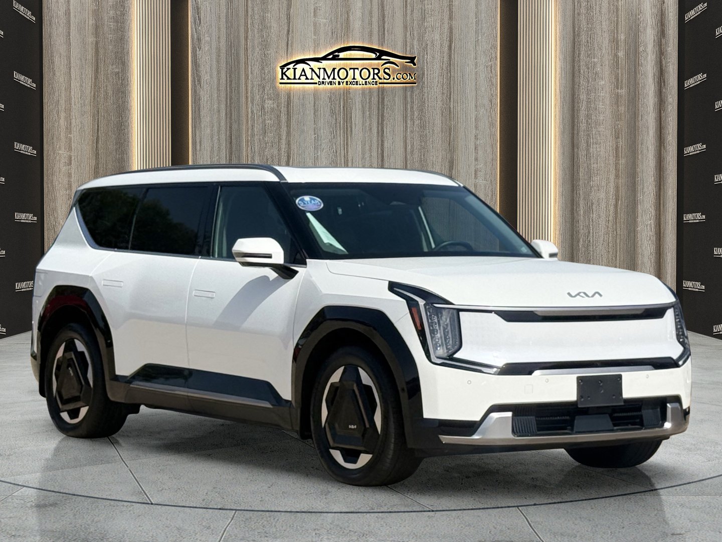 Used 2024 Kia EV9 Land AWD/4WD 360° Tour