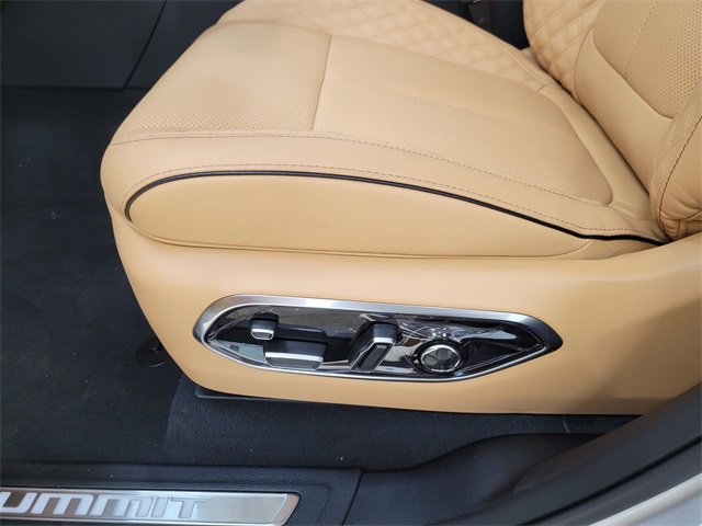 New 2025 Jeep Grand Cherokee Summit image 15