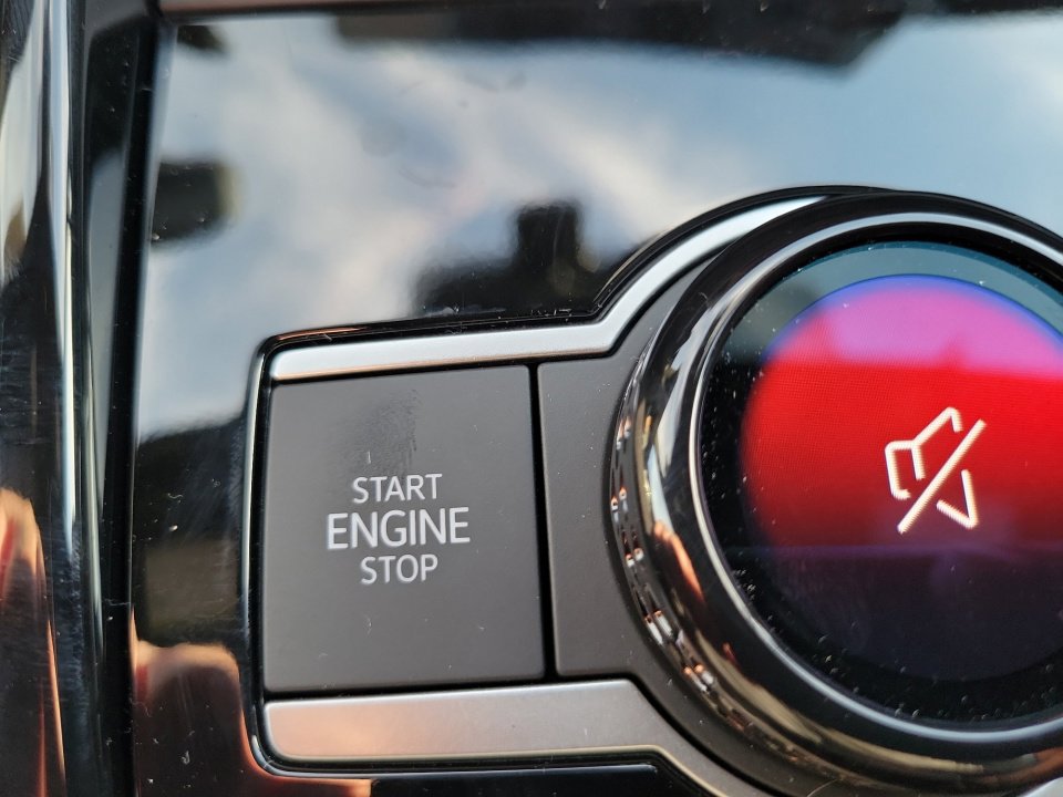 New 2026 Volkswagen Tiguan SEL R-Line image 20