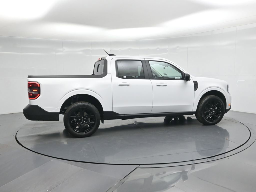 New 2025 Ford Maverick Lariat w/ Black Appearance Package image 4