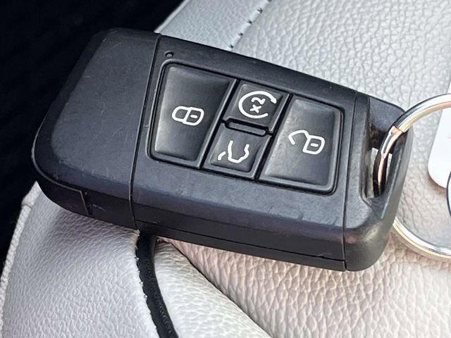 Used 2020 Volkswagen Tiguan SEL Premium R-Line w/ 3rd Row Seat Package image 36