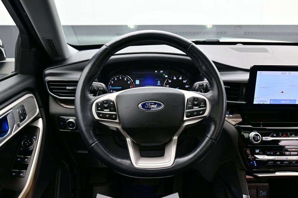 Used 2021 Ford Explorer Limited w/ Equipment Group 301A AWD/4WD image 48