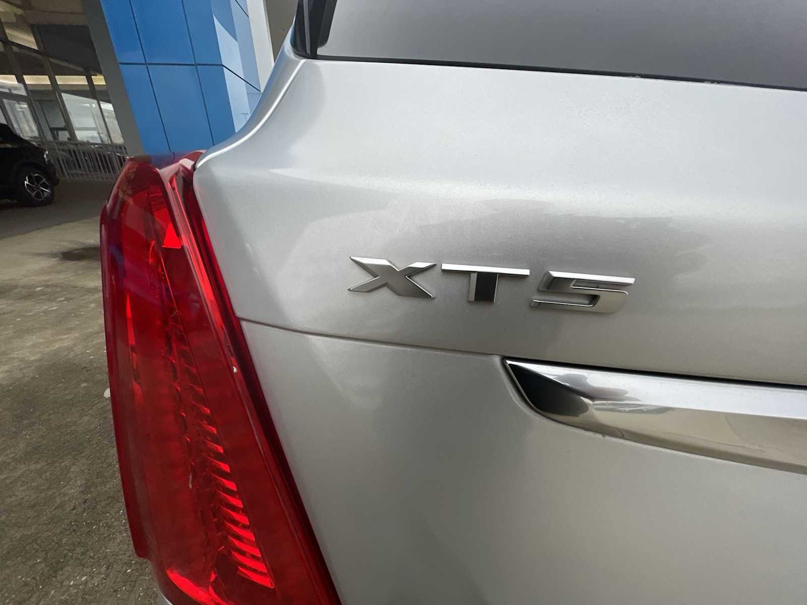 Certified 2017 Cadillac XT5 FWD image 31