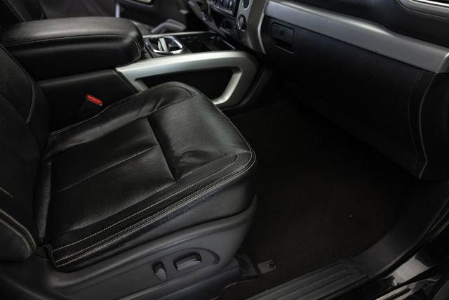 Used 2019 Nissan Titan PRO-4X w/ Pro-4x Convenience Package image 21