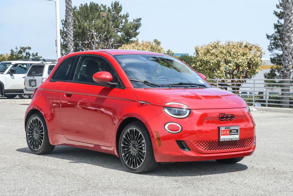 Used 2024 FIAT 500 e (RED) FWD image 3