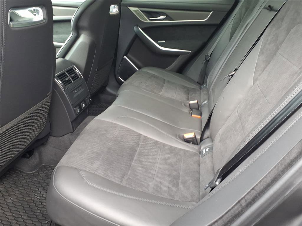 New 2026 Jaguar F-PACE SVR image 5