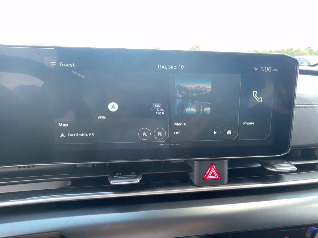 New 2027 Kia Carnival FWD image 16