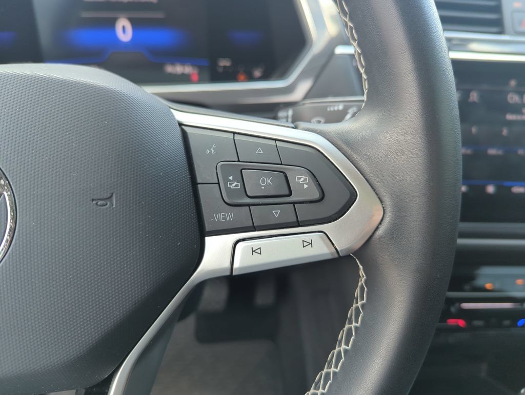 Certified 2023 Volkswagen Tiguan SE w/ Panoramic Sunroof Package FWD image 23