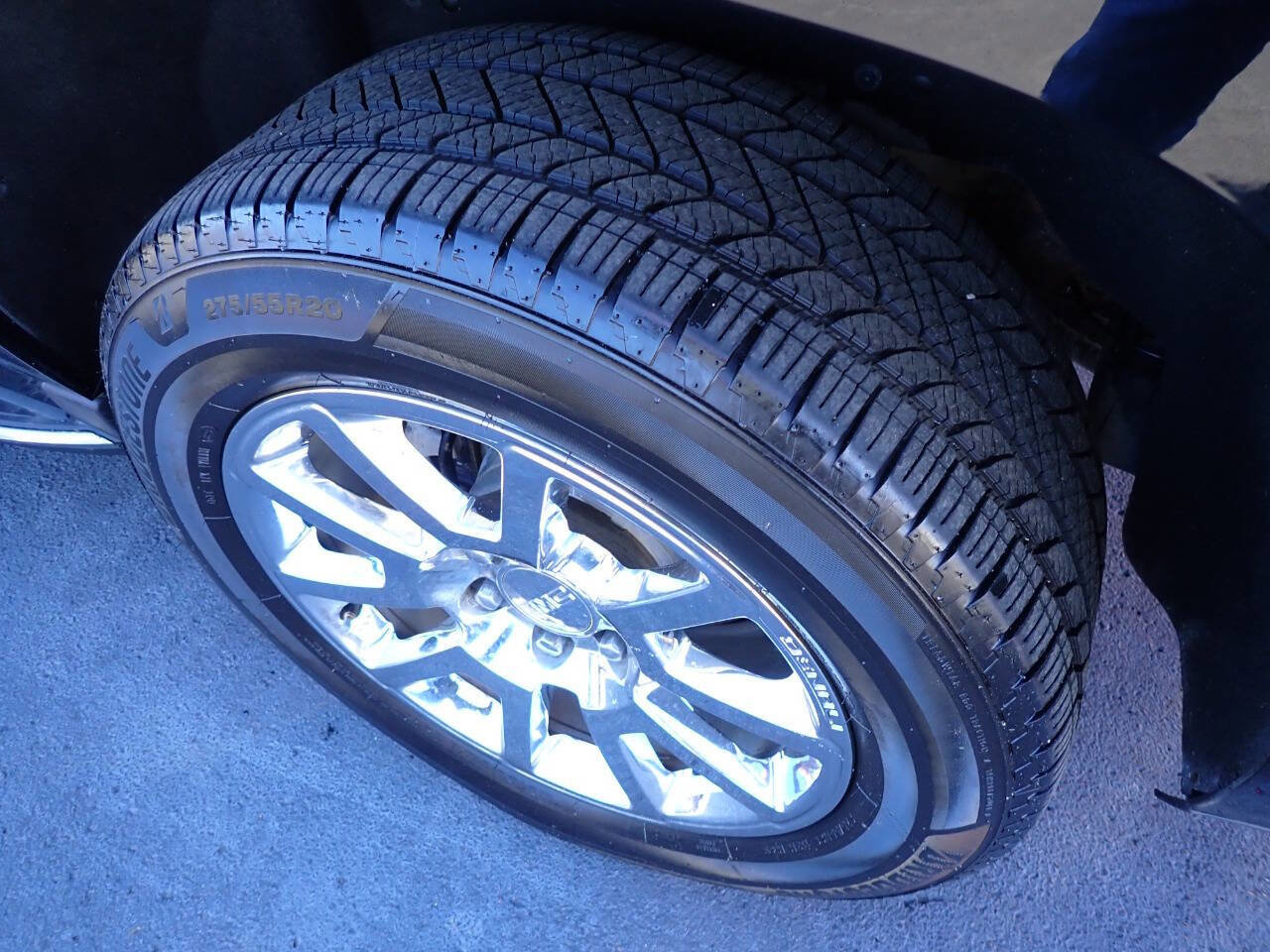 Used 2020 GMC Yukon XL SLT w/ Premium Edition image 13