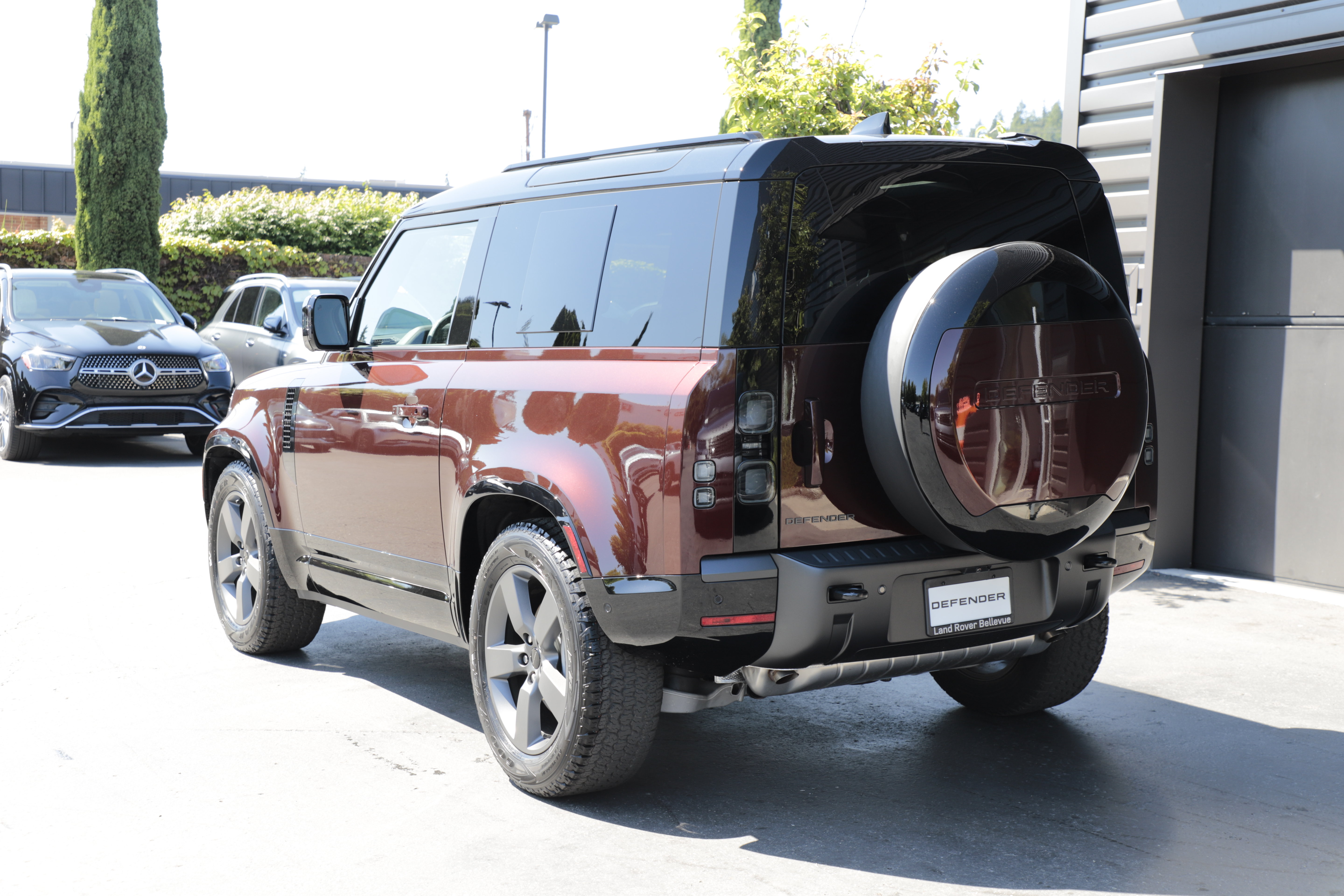 New 2026 Land Rover Defender 90 X-Dynamic SE AWD/4WD image 4