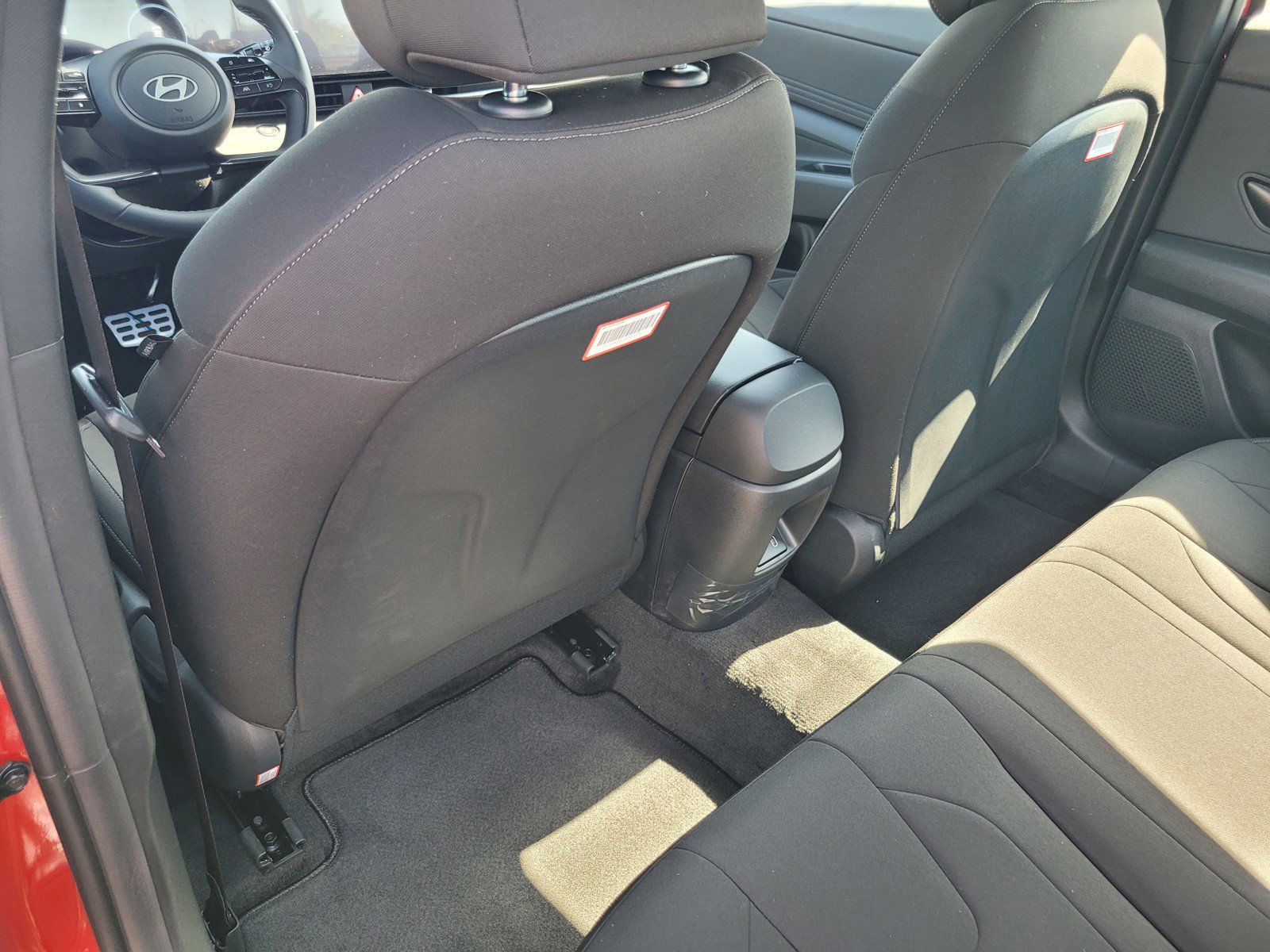 New 2025 Hyundai Elantra SEL image 16