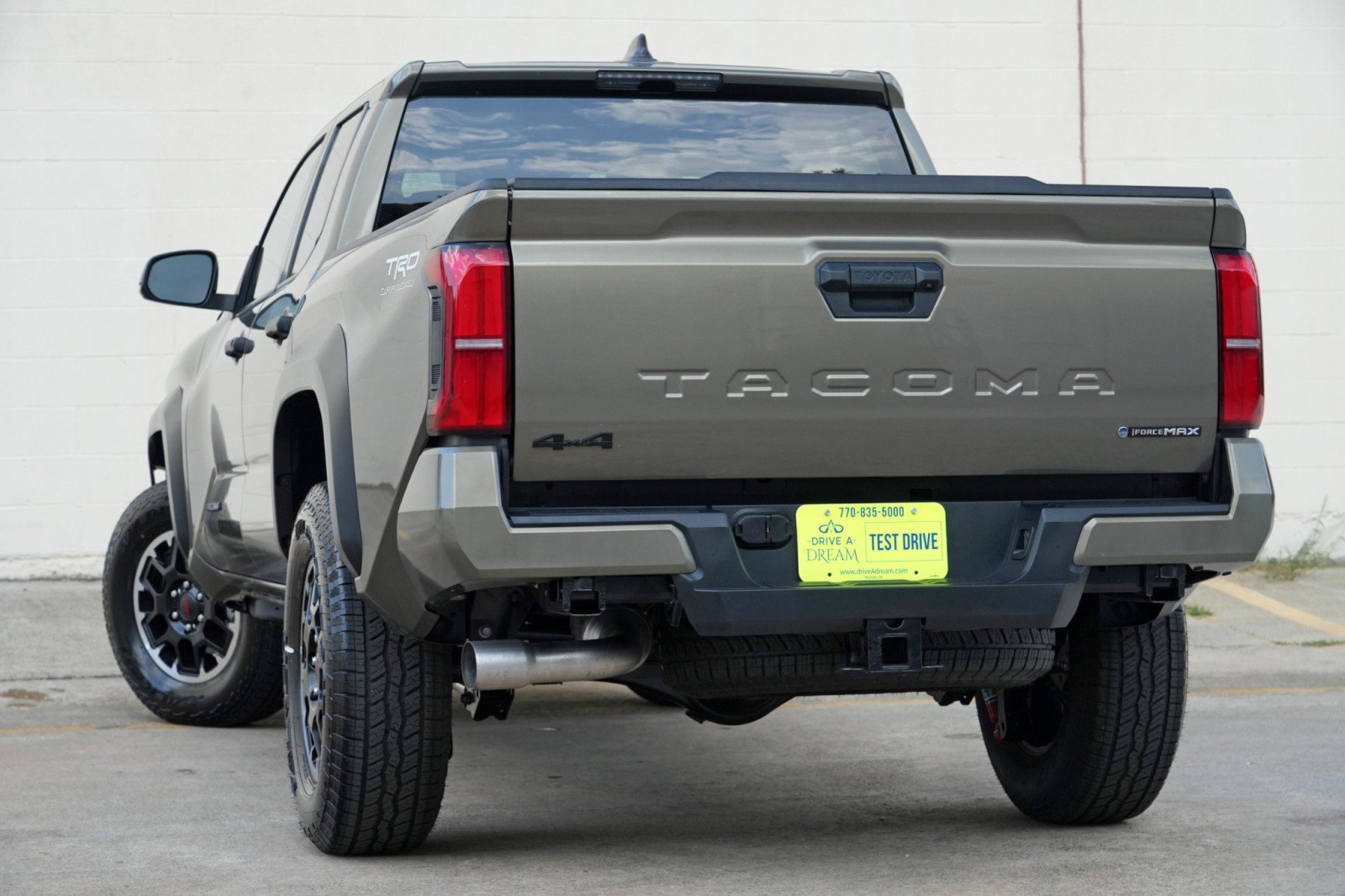 Used 2025 Toyota Tacoma TRD Off-Road AWD/4WD image 6