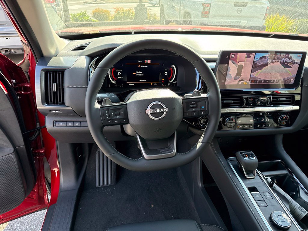 New 2026 Nissan Pathfinder SL AWD/4WD image 18