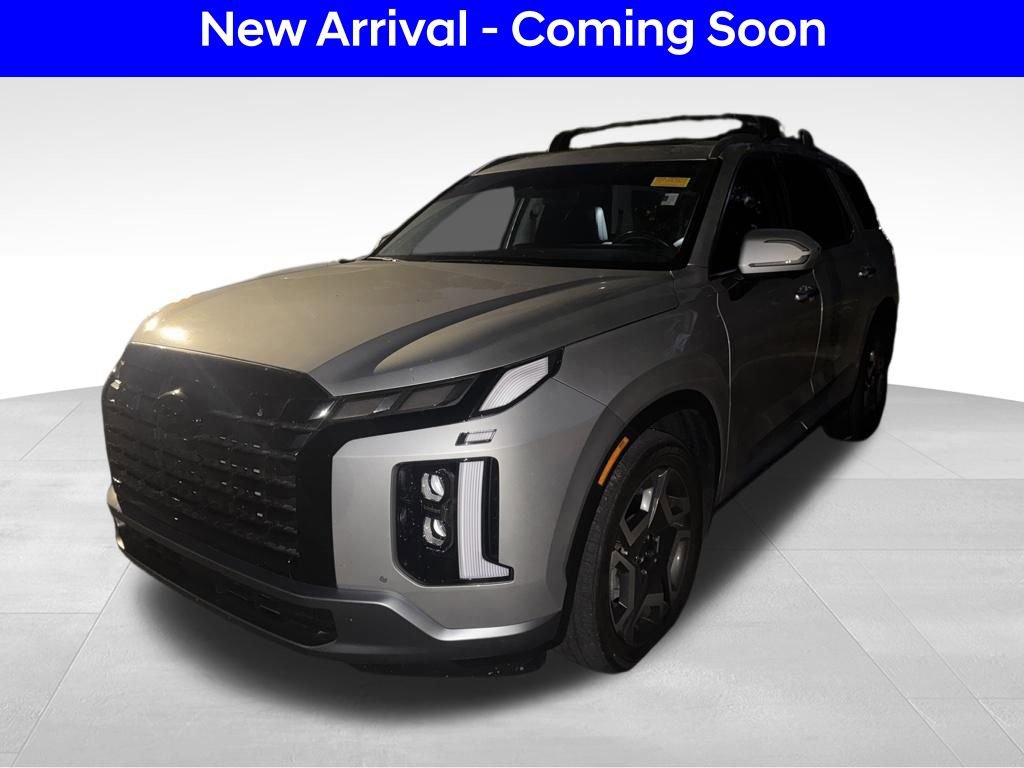 Used 2025 Hyundai Palisade SEL FWD image 2
