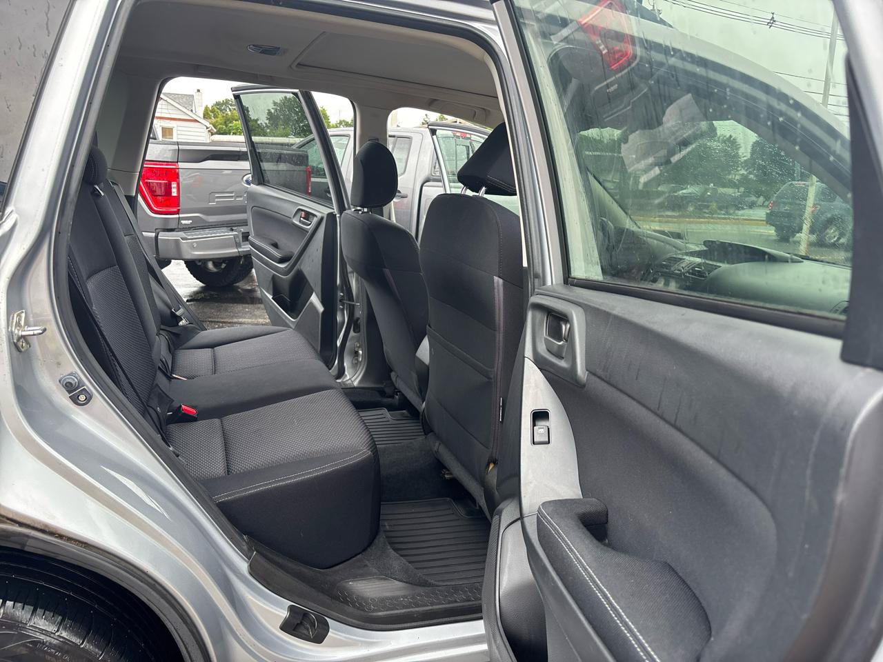 Used 2015 Subaru Forester 2.5i Premium w/ Popular Package #2 AWD/4WD image 14