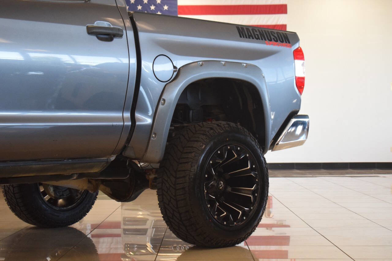Used 2016 Toyota Tundra SR5 w/ TRD Off Road Package AWD/4WD image 20