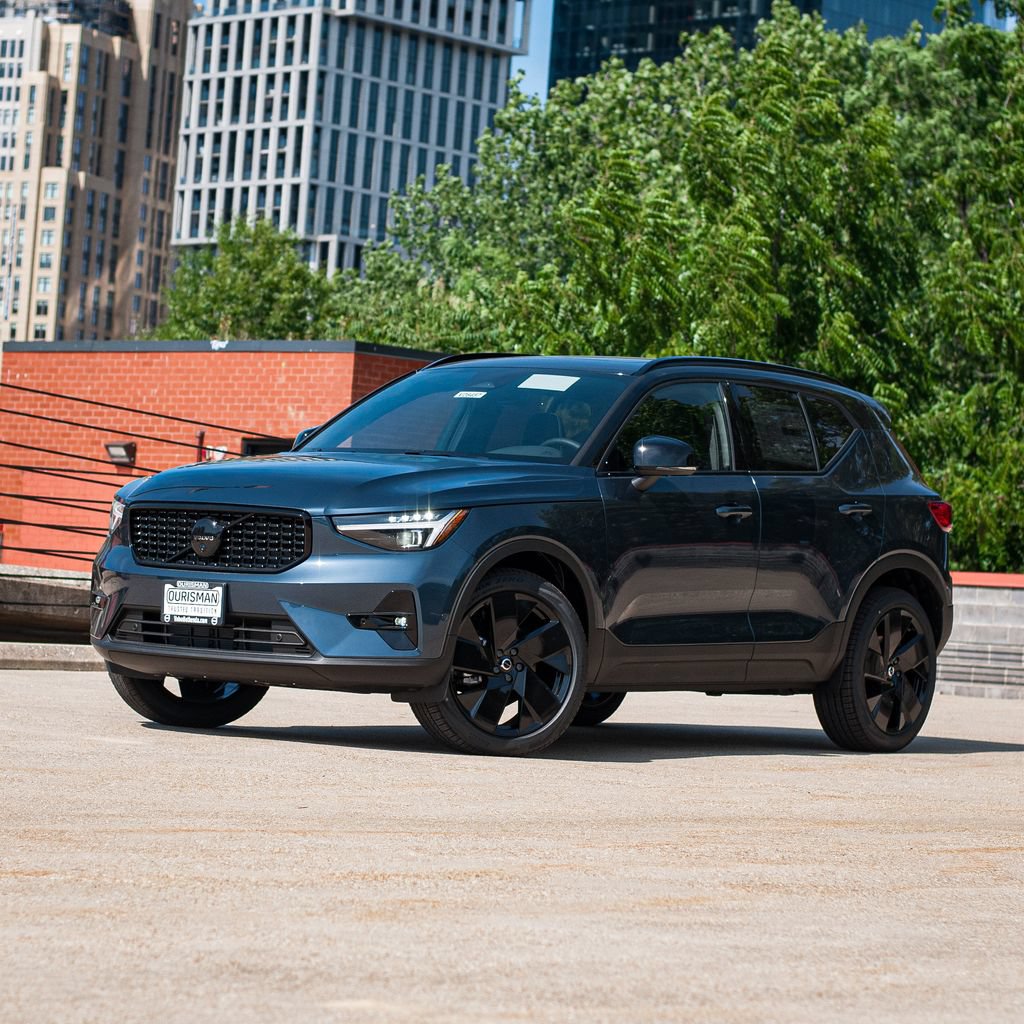 New 2026 Volvo XC40 B5 Ultra w/ Protection Package Premier AWD/4WD image 1