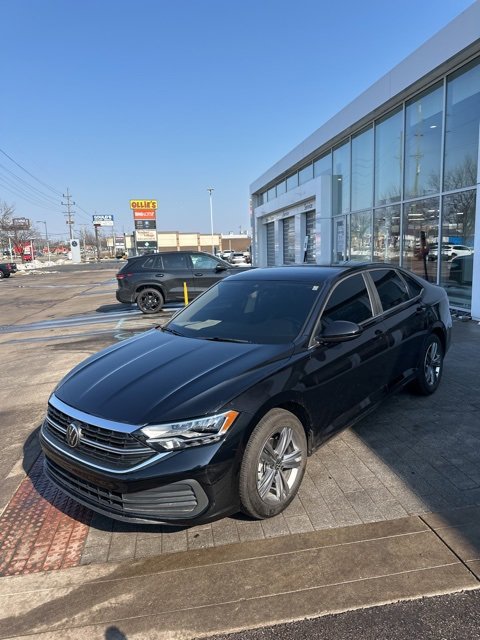 Certified 2024 Volkswagen Jetta SE w/ Panoramic Sunroof Package image 20