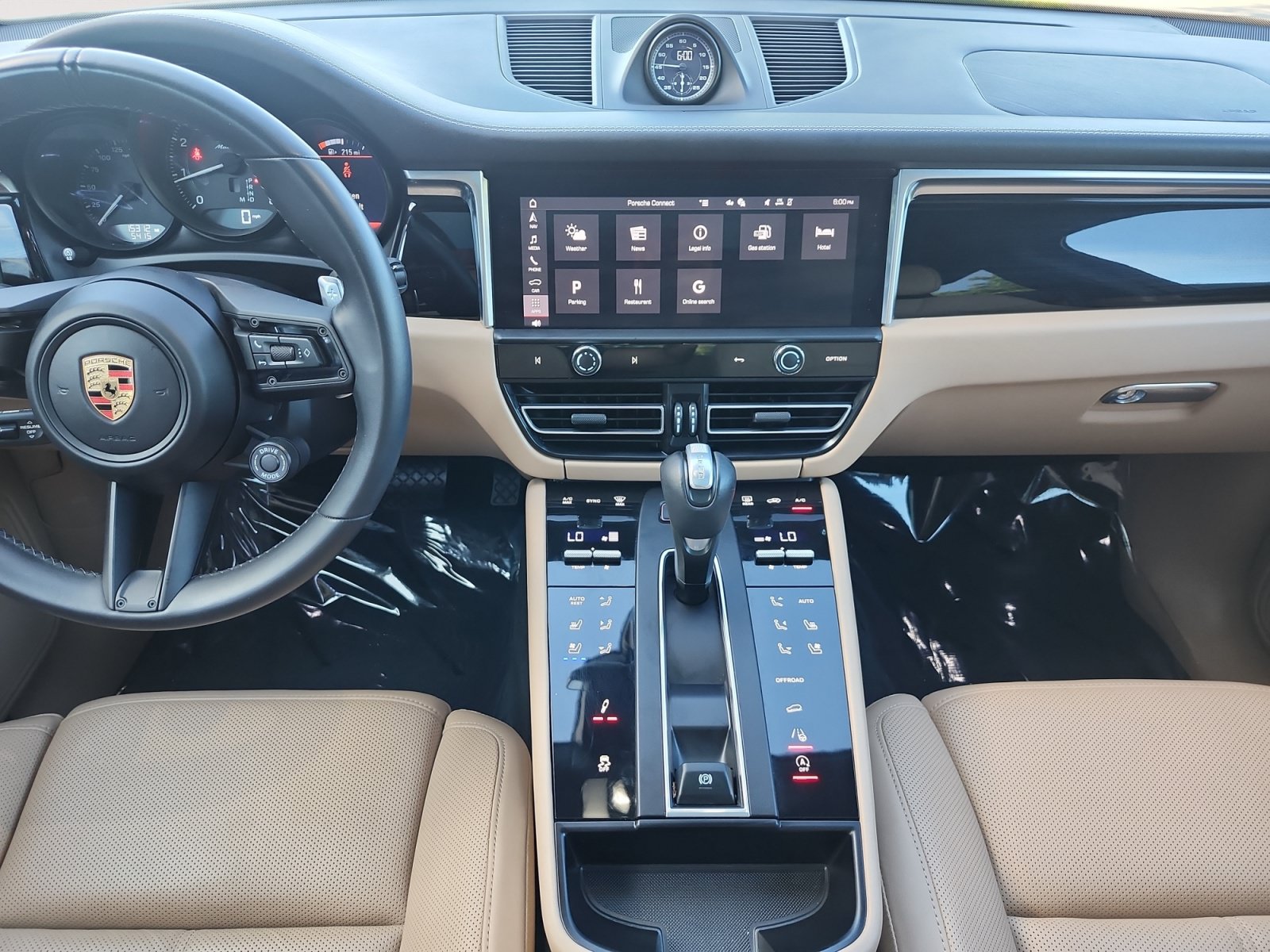 Used 2024 Porsche Macan AWD/4WD image 12