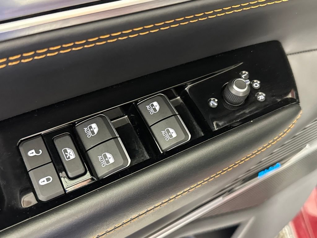Certified 2024 Jeep Grand Wagoneer L Series III AWD/4WD image 37