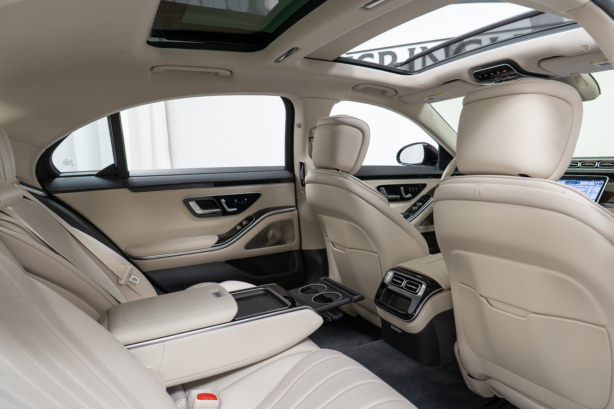 Used 2023 Mercedes-Benz S 500 4MATIC image 23