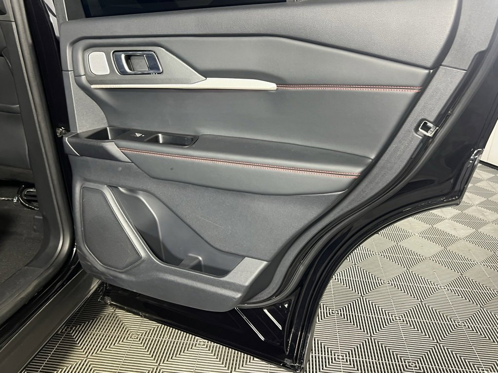 Used 2025 Ford Explorer ST w/ Sun And Sound Package image 32