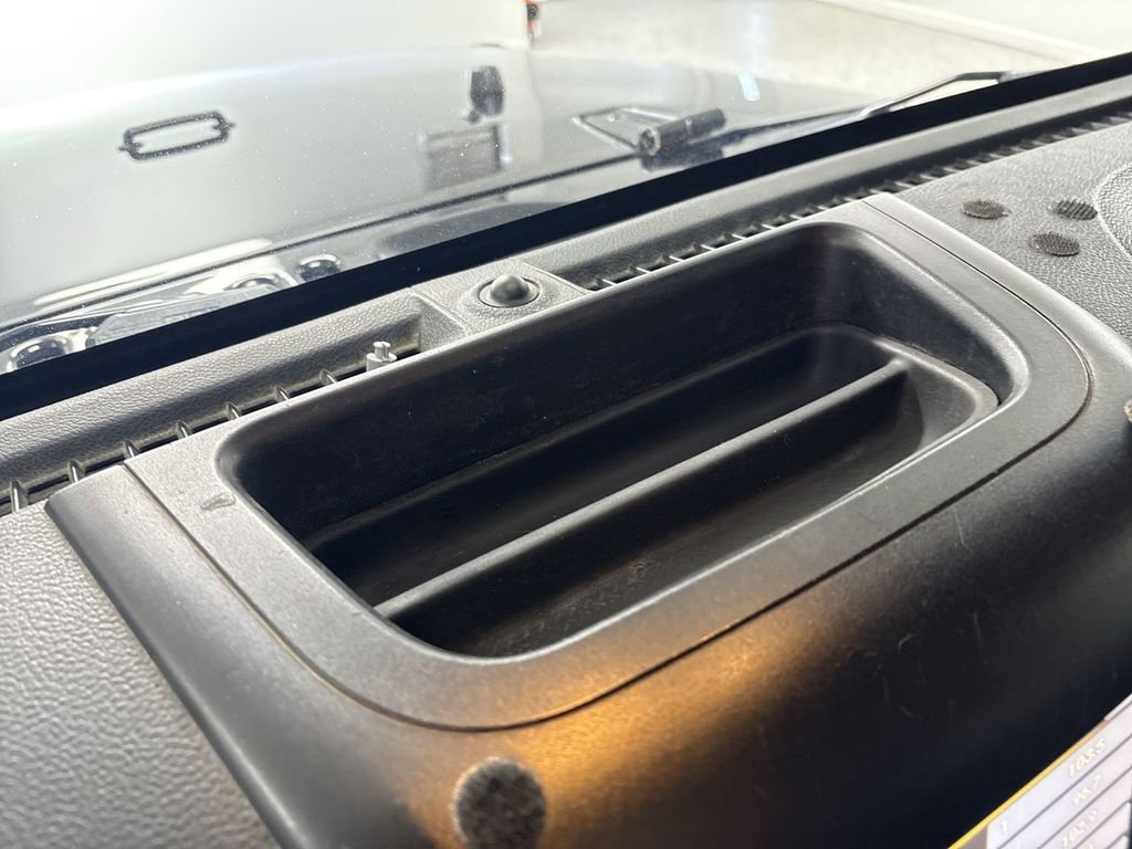 Used 2015 Jeep Wrangler Unlimited Sahara w/ Dual Top Group AWD/4WD image 46