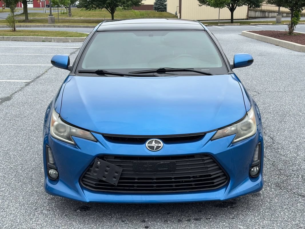 Used 2016 Scion tC FWD image 3