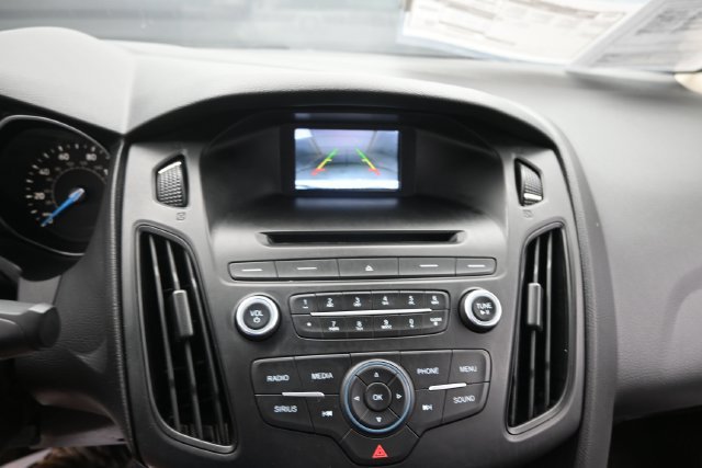 Used 2017 Ford Focus SE FWD image 33
