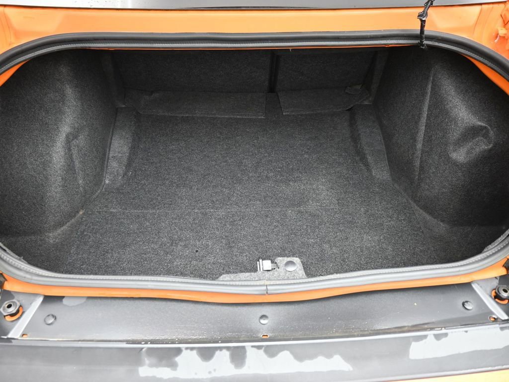 Used 2014 Dodge Challenger R/T Plus image 13