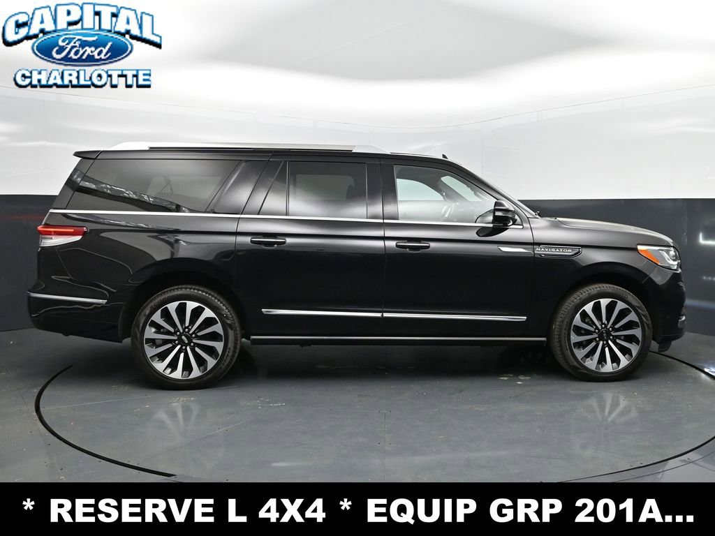 Used 2024 Lincoln Navigator L Reserve AWD/4WD image 9