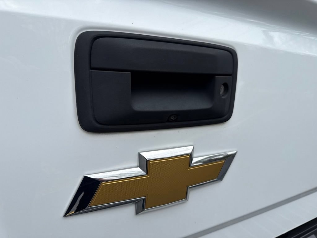 Used 2018 Chevrolet Silverado 1500 LT w/ All Star Edition AWD/4WD image 14